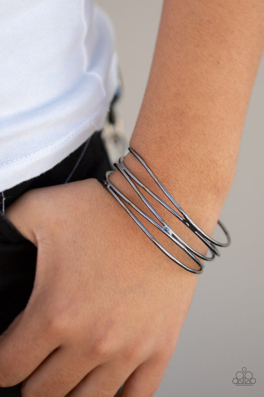 Showstopping Sheen - Black