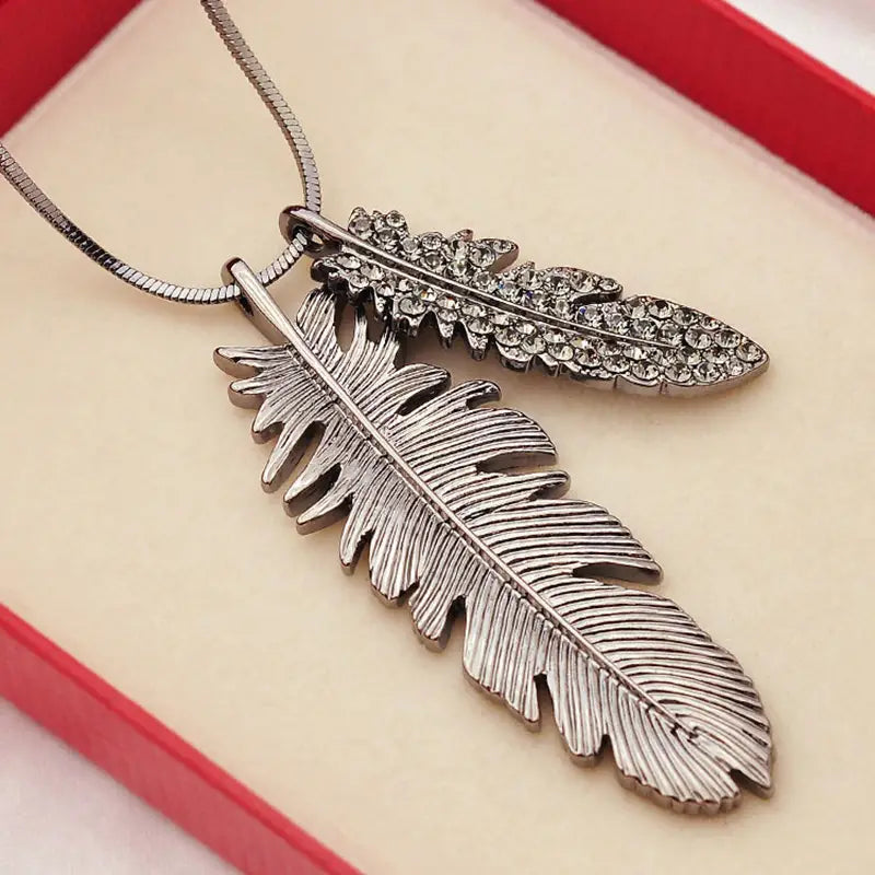 Double Feather Necklace