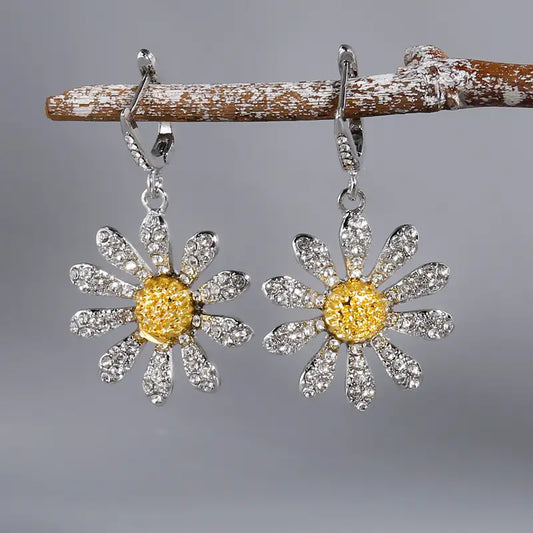 Vintage Daisy Drop Dangle Earrings