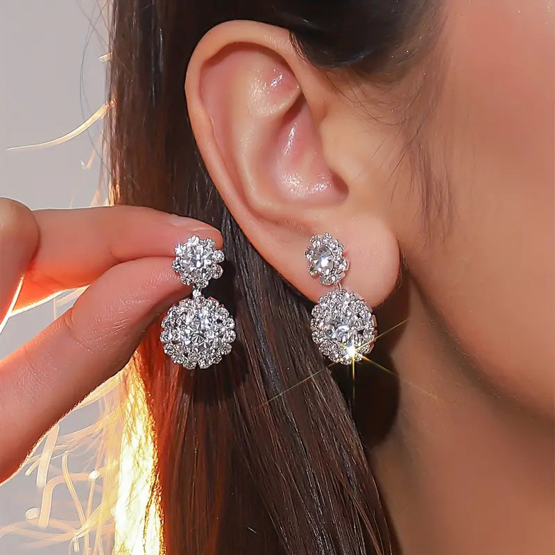 Round Cluster Dangle Earrigns