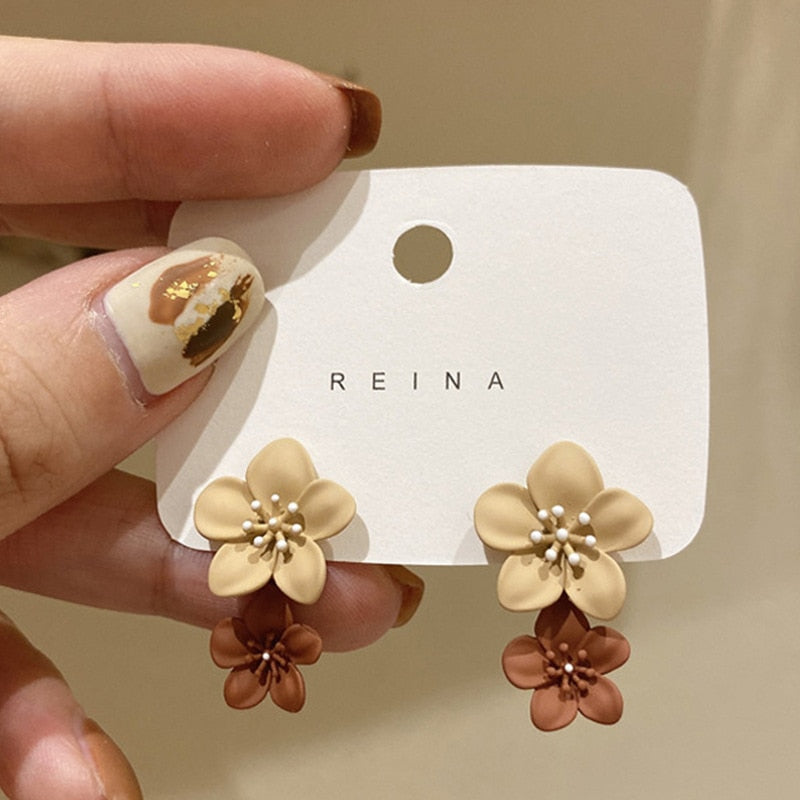 Flower Dangle Earrings