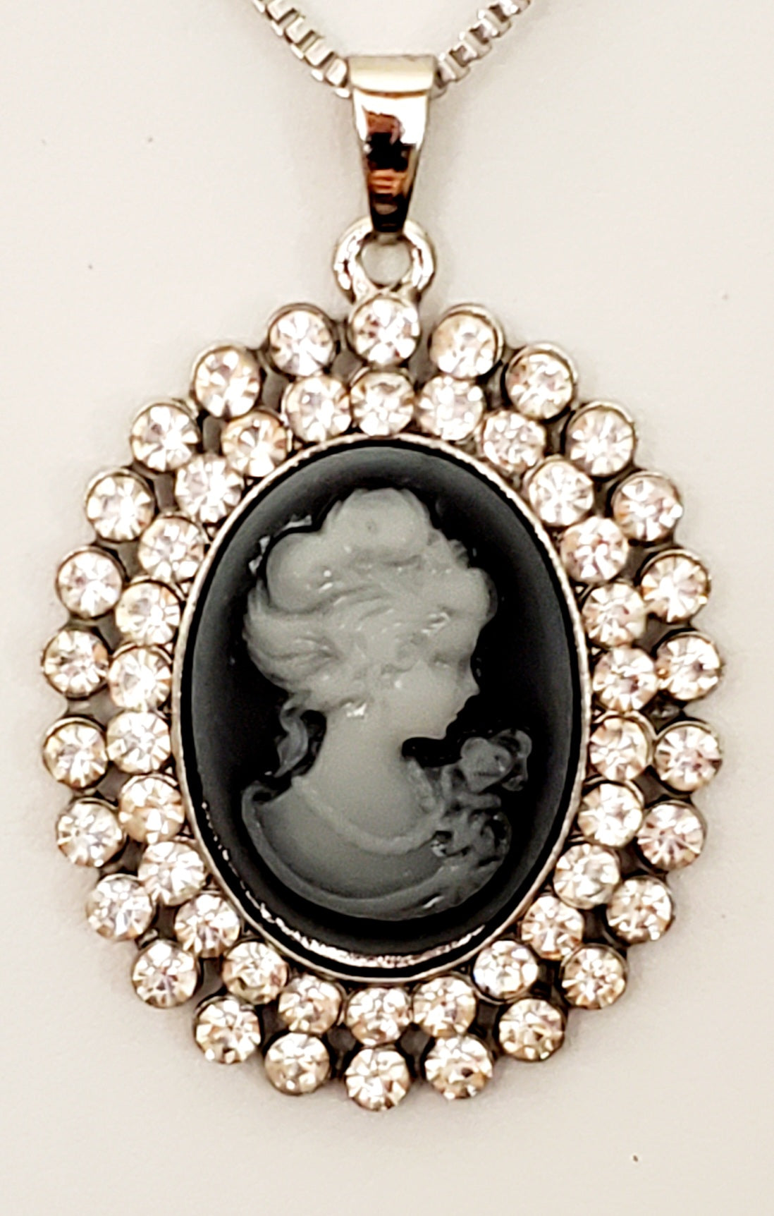 Silver Cameo Brooch Necklace