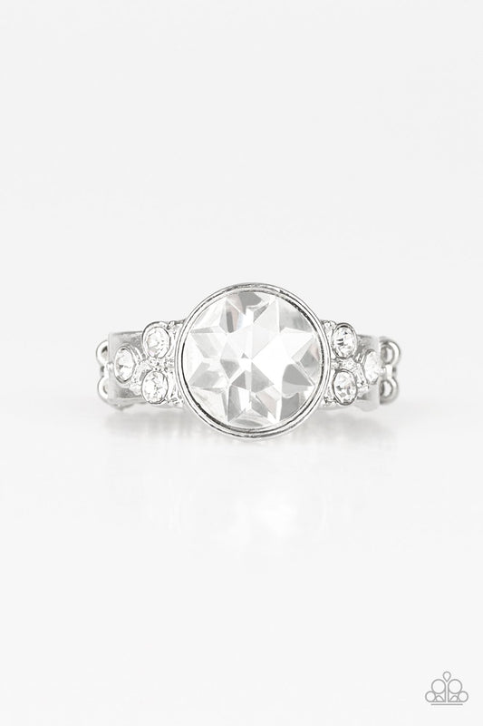 Poshly Pamper - White