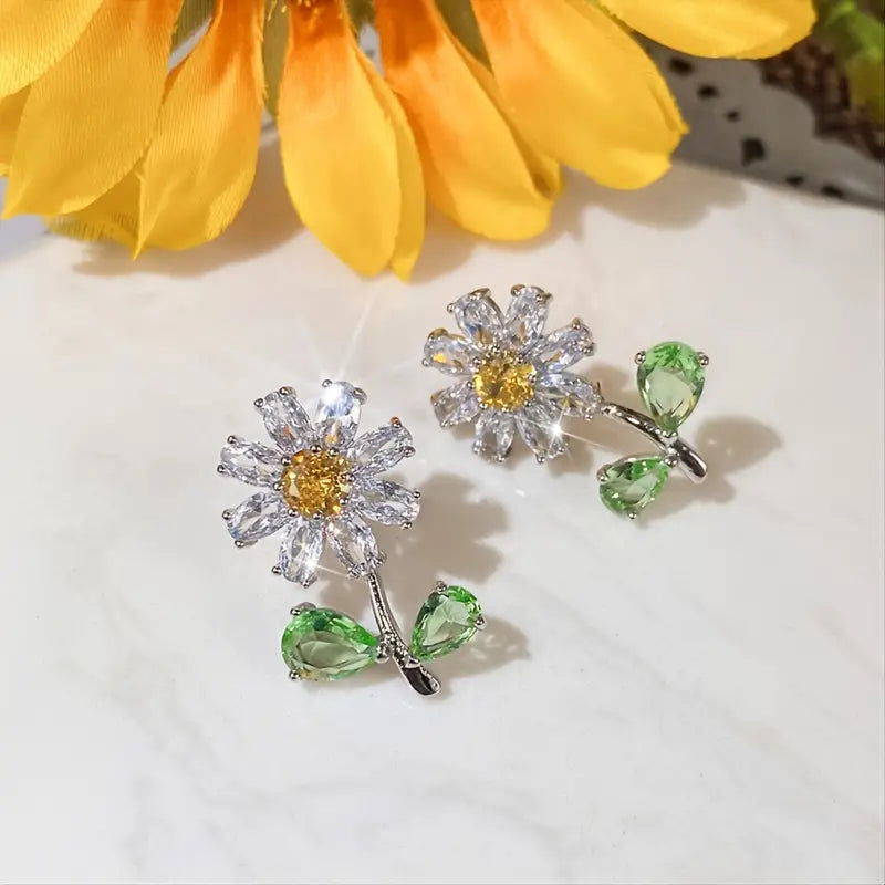 White Daisy Rhinestone Earrings